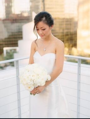 BECCA Strapless Satin Sweetheart Wedding Dress Ivory size XSP bridal formal